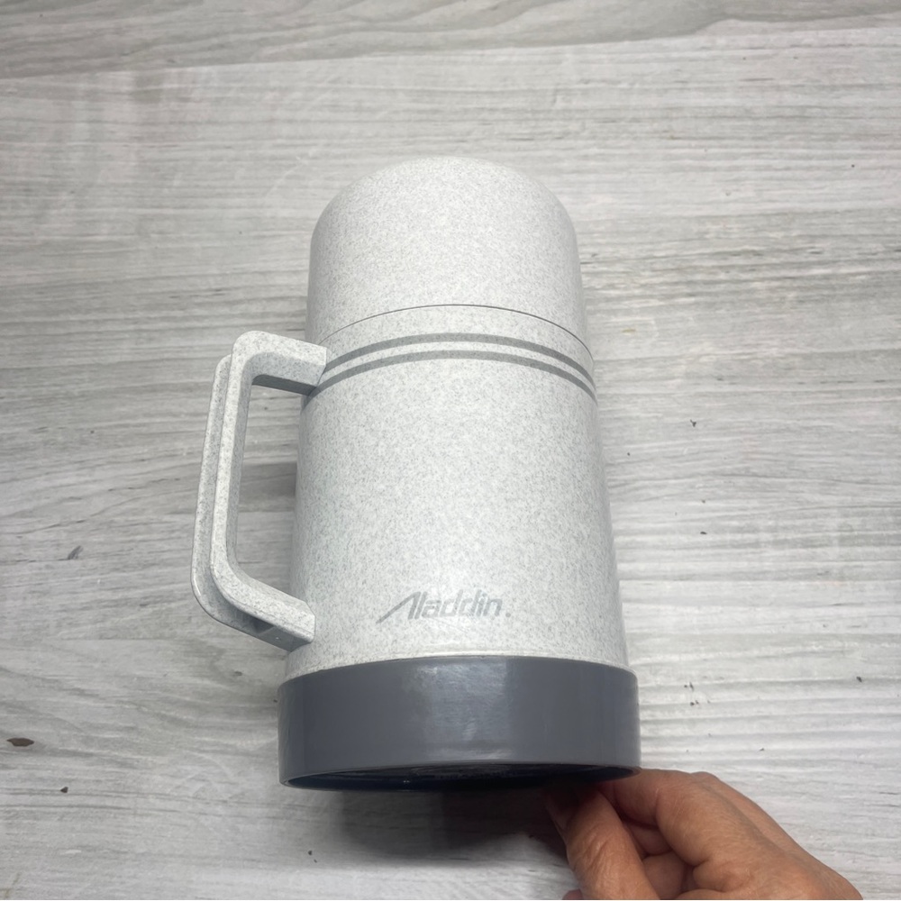 Vintage Aladdin Gray Wide Mouth Vacuum Bottle Gray Thermos 16 Oz Made in USA